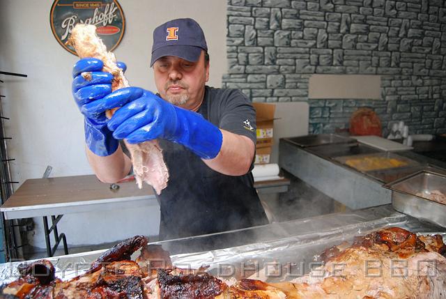 pigroast_2009_013.jpg