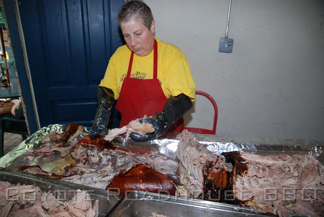 pigroast_2010_028.jpg