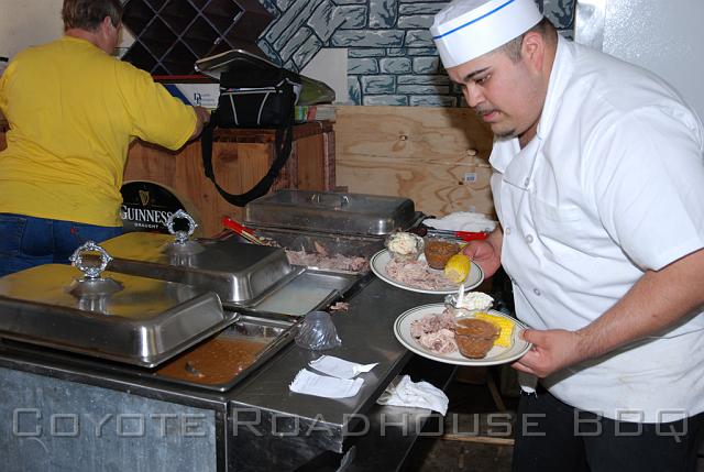pigroast_2010_042.jpg