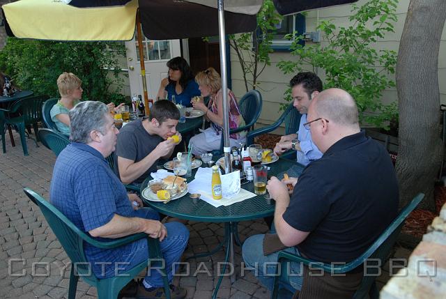 pigroast_2010_071.jpg