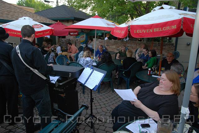 pigroast_2010_080.jpg